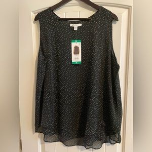 Layered sleeveless top